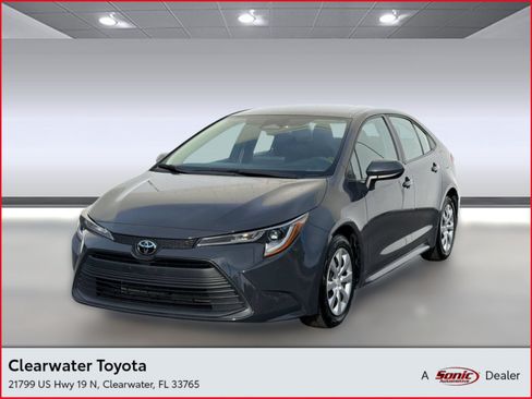 Used 2024 Toyota Corolla LE FWD image 1