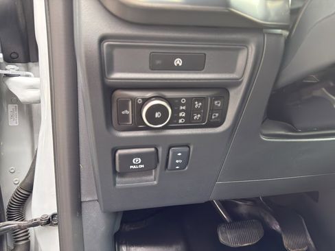 Certified 2025 Ford F150 Lariat AWD/4WD image 17