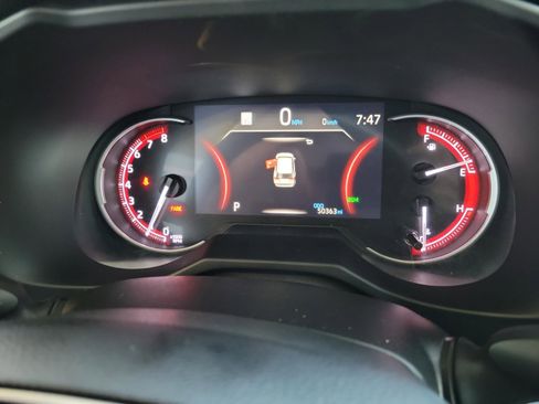 Used 2023 Toyota RAV4 XLE Premium image 16