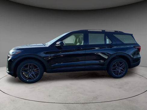 New 2026 Ford Explorer ST image 2