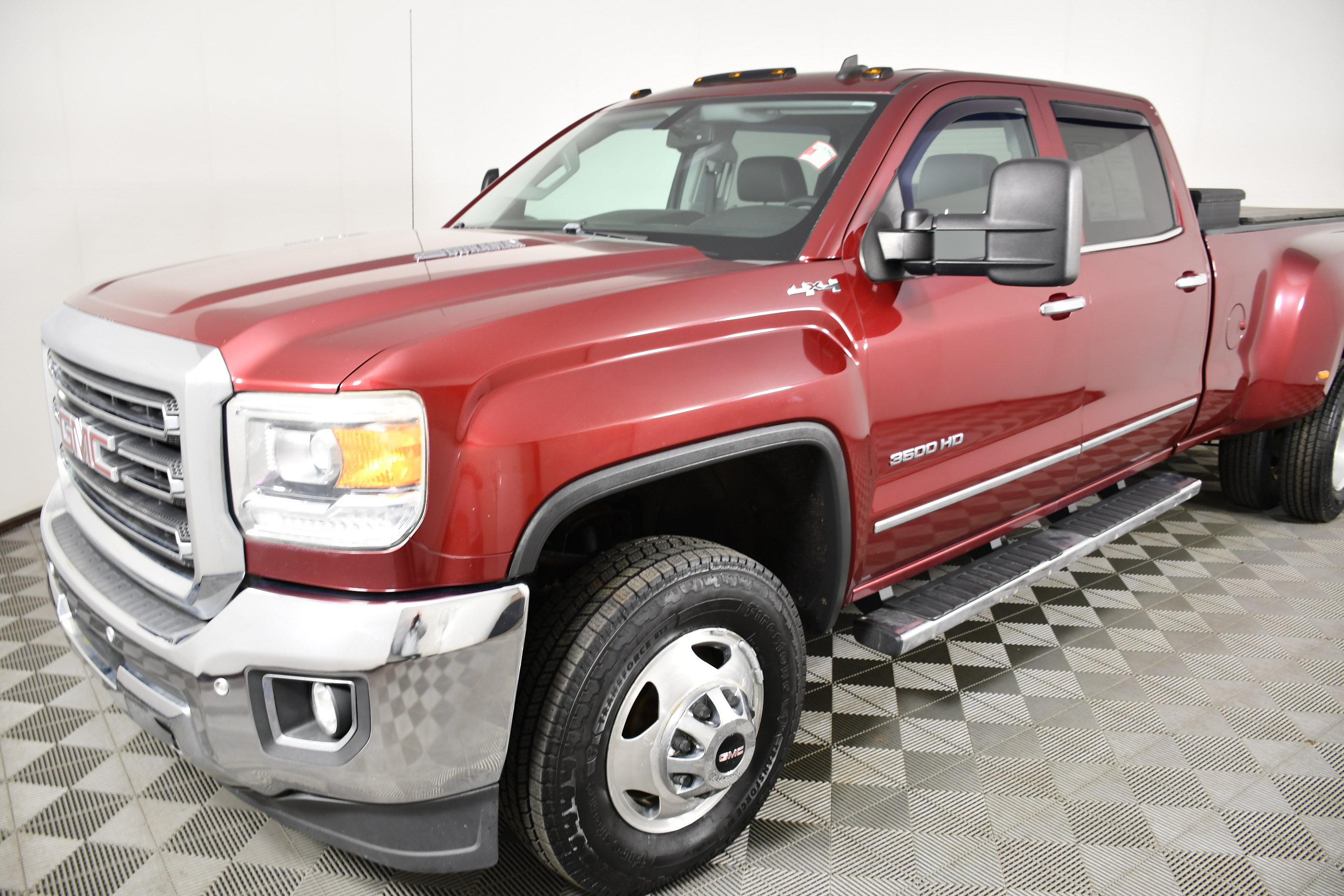 Used 2015 GMC Sierra 3500 SLT AWD/4WD image 10