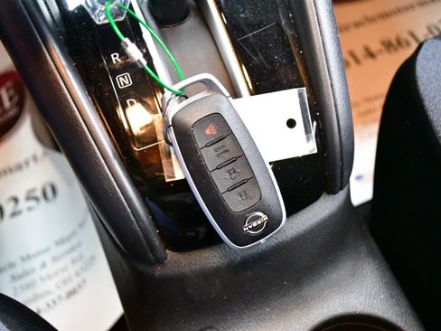 Used 2025 Nissan Versa SV image 52