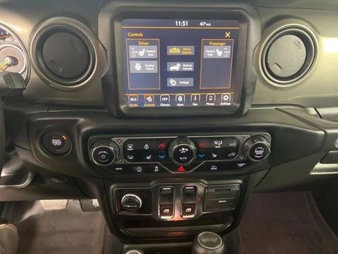Certified 2023 Jeep Wrangler Sport AWD/4WD image 21