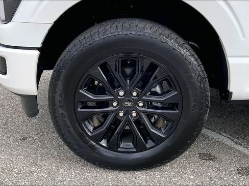 Used 2025 Ford F150 Lariat w/ Equipment Group 502A High AWD/4WD image 8