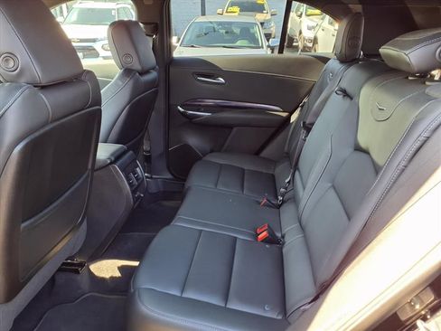 Used 2023 Cadillac XT4 Luxury w/ Cold Weather Package image 19
