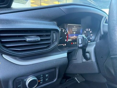 Used 2020 Ford Explorer XLT w/ Comfort Package image 23