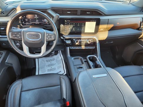 Used 2024 GMC Sierra 2500 Denali w/ Denali Reserve Package image 12