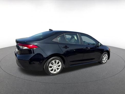 Used 2025 Toyota Corolla LE FWD image 15