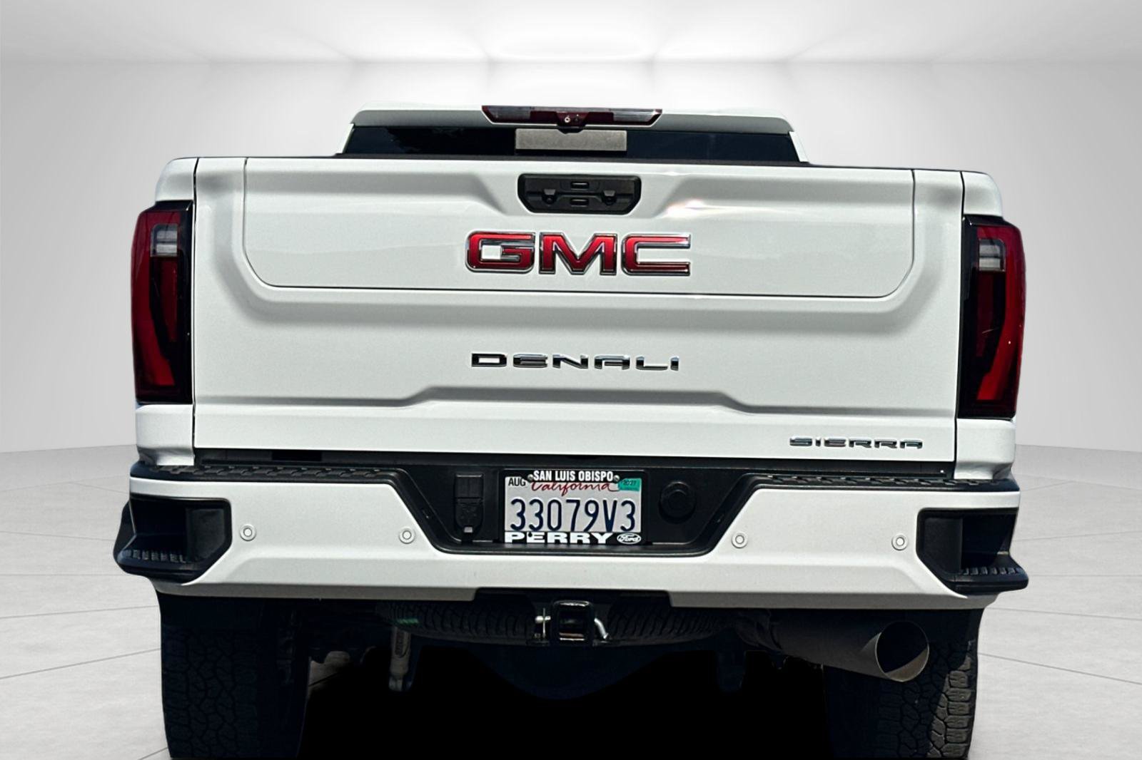 Used 2024 GMC Sierra 3500 Denali w/ Denali Reserve Package AWD/4WD image 4