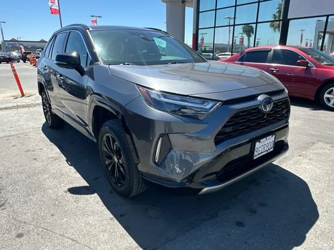 Used 2023 Toyota RAV4 XSE AWD/4WD image 2