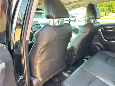 Used 2021 Toyota RAV4 XLE Premium AWD/4WD image 23