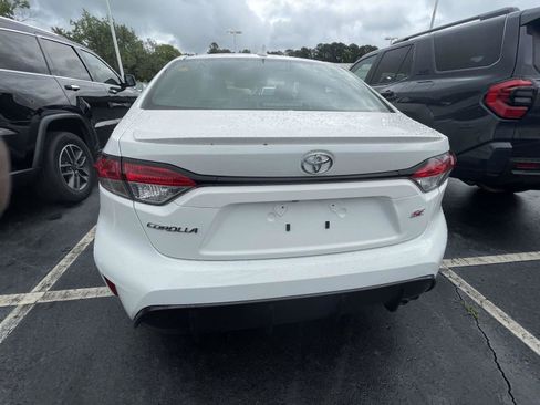 Used 2025 Toyota Corolla SE FWD image 20