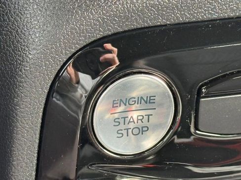 Certified 2024 Ford Escape ST-Line w/ Tech Pack #1 AWD/4WD image 16