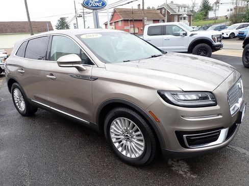 Used 2019 Lincoln Nautilus Premier AWD/4WD image 9