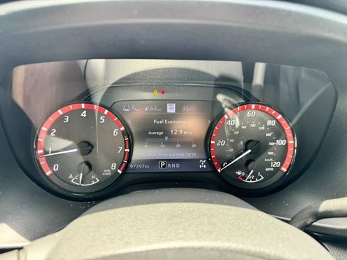 Used 2020 Nissan Titan PRO-4X w/ Pro-4x Convenience Package AWD/4WD image 11