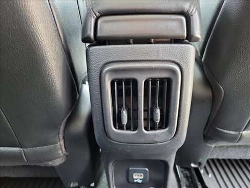 Used 2021 Jeep Compass Latitude FWD image 14