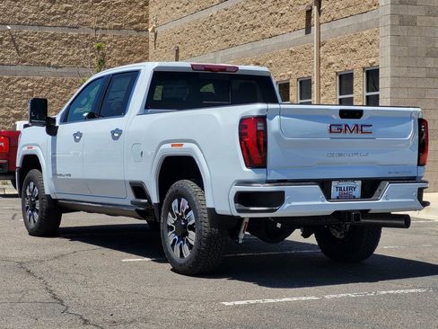 New 2026 GMC Sierra 2500 Denali w/ Denali Reserve Package AWD/4WD image 5