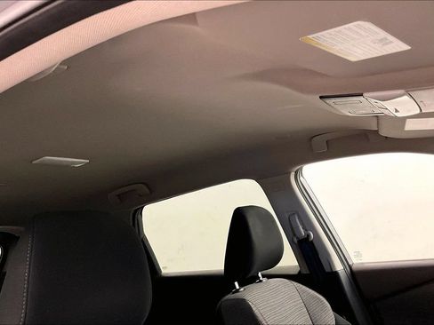 Used 2023 Nissan Rogue SV FWD image 28