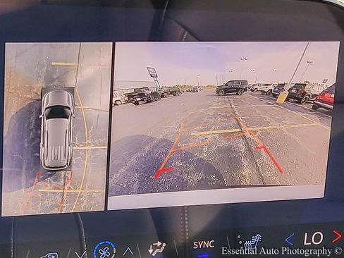 New 2026 Chevrolet Traverse Z71 w/ Enhanced Driving Package image 16