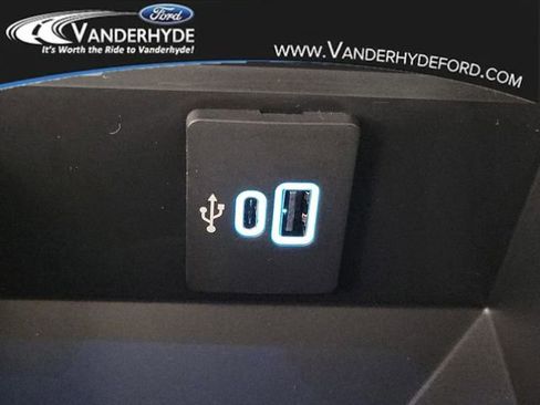 New 2025 Ford F250 Lariat w/ Lariat Ultimate Package image 33