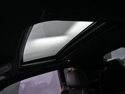 Used 2022 Dodge Challenger SRT Hellcat Redeye image 27