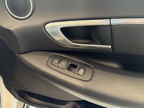 Used 2023 Hyundai Sonata SEL w/ Convenience Package FWD image 25