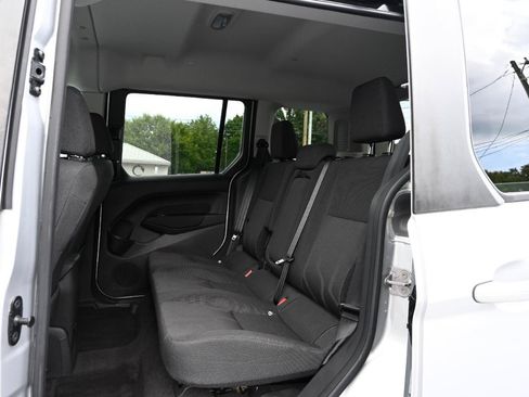 Used 2017 Ford Transit Connect XLT FWD image 17