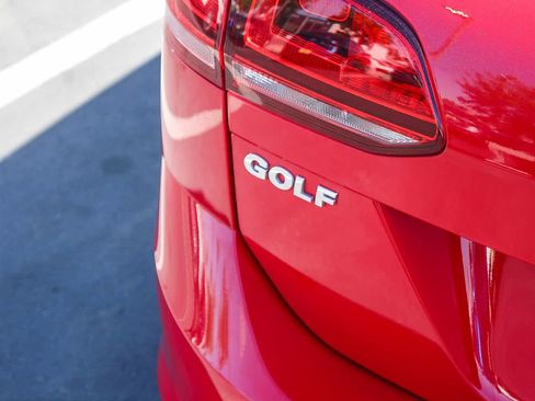 Used 2015 Volkswagen Golf TDI SEL w/ Lighting Package (SEL) image 9