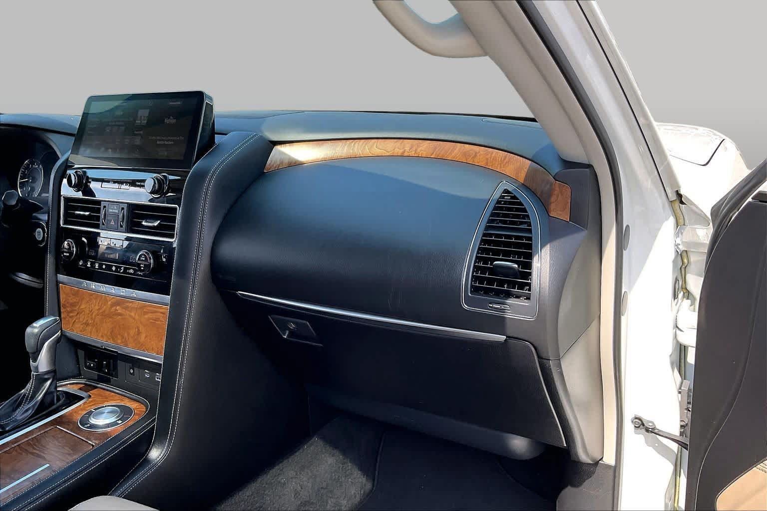 Used 2022 Nissan Armada SL w/ Captain's Chairs Package RWD image 18