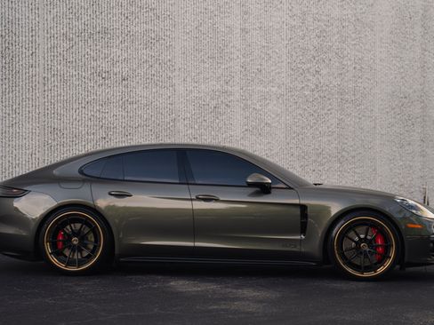 Used 2023 Porsche Panamera GTS AWD/4WD image 8