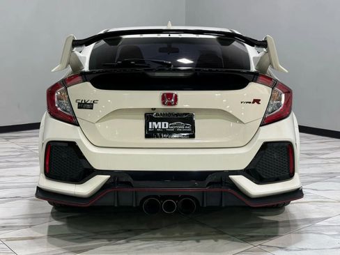 Used 2019 Honda Civic Type R image 7