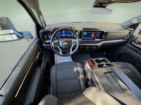 Used 2024 Chevrolet Silverado 2500 LT image 13