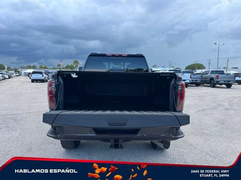 New 2026 GMC Sierra 2500 AT4 w/ AT4 Premium Plus Package AWD/4WD image 16
