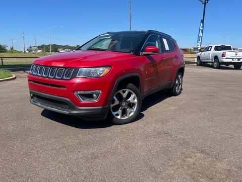 Used 2019 Jeep Compass Limited image 30