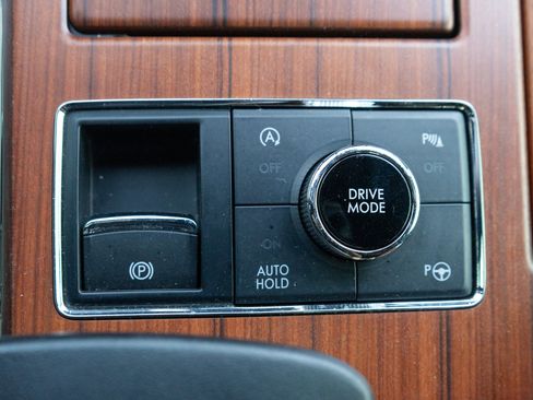 Used 2020 Lincoln Navigator Reserve w/ Luxury Package AWD/4WD image 23