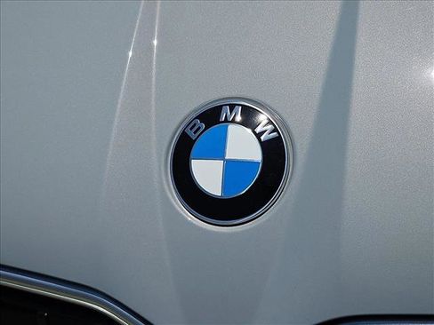 Certified 2025 BMW X3 xDrive30i w/ M Sport Package AWD/4WD image 30