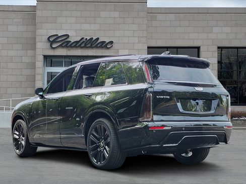 New 2026 Cadillac Vistiq Platinum w/ LPO, Floor Liner Package image 4