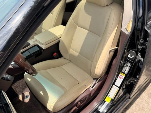 Used 2016 Lexus ES 350 w/ Accessory Package FWD image 14