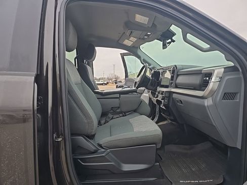Used 2024 Ford F250 XLT w/ Tremor Off-Road Package image 11