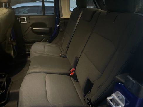 Used 2019 Jeep Wrangler Unlimited Sport S image 11