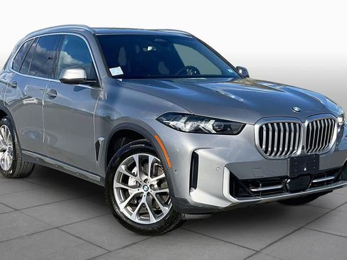 Certified 2024 BMW X5 xDrive40i w/ Parking Assistance Package AWD/4WD image 2