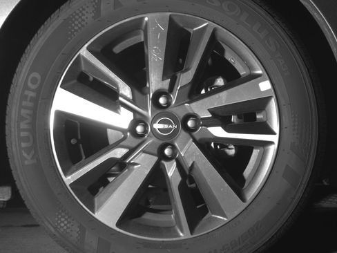 Used 2025 Nissan Versa SV image 13