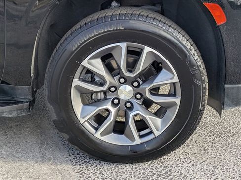 Certified 2023 Chevrolet Suburban LS image 9