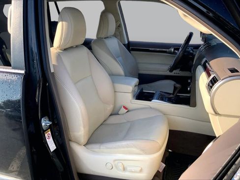 Used 2017 Lexus GX 460 Premium AWD/4WD image 9
