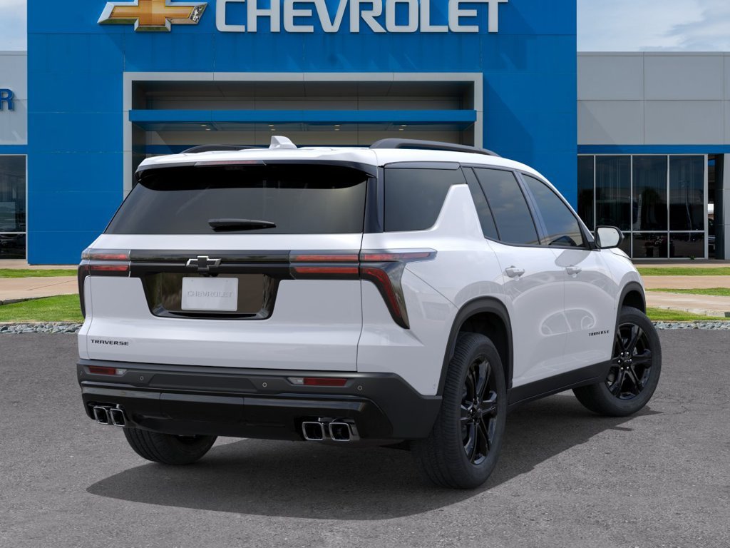 New 2027 Chevrolet Traverse LT w/ Midnight/Sport Edition FWD image 4