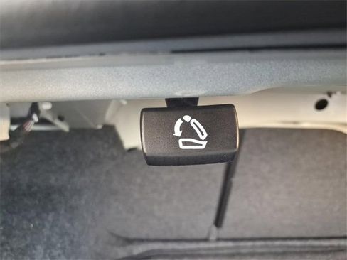 Used 2024 Volkswagen Jetta Sport image 11