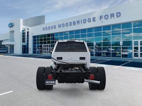 New 2026 Ford F550 4x4 Crew Cab image 7