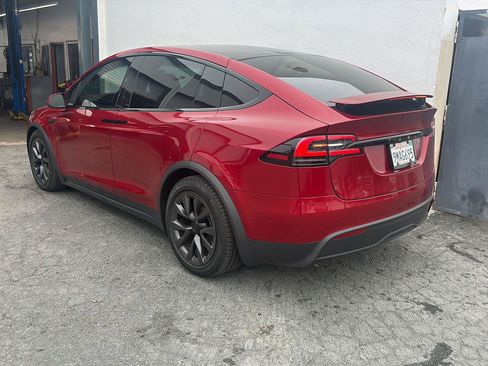 Used 2024 Tesla Model X AWD/4WD image 4