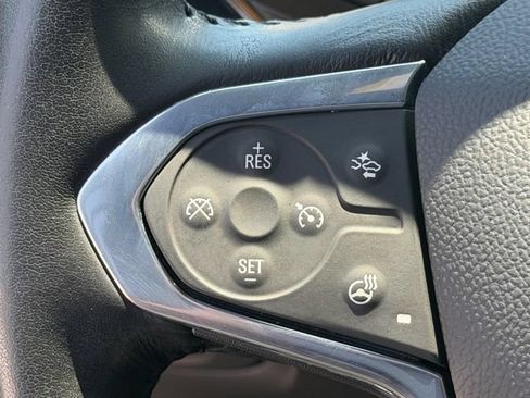 Used 2022 Chevrolet Traverse RS FWD image 29