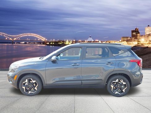 Used 2026 Kia Seltos S FWD image 2